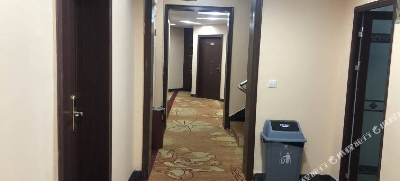 上犹中南商务大酒店图片