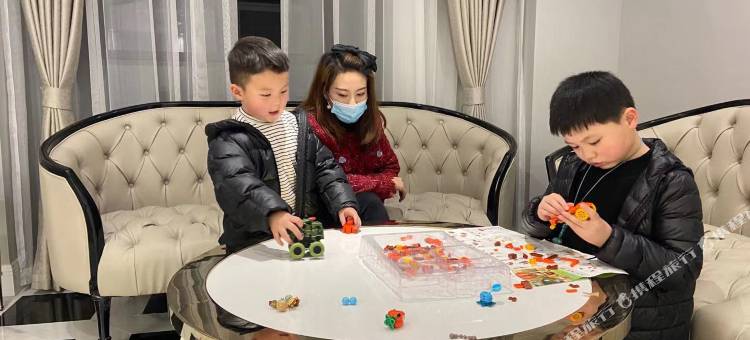 香漫·高空湖景酒店(黄石摩尔城店)图片