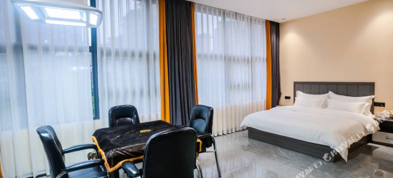 森派电竞酒店(重庆梁平高铁南站店)图片