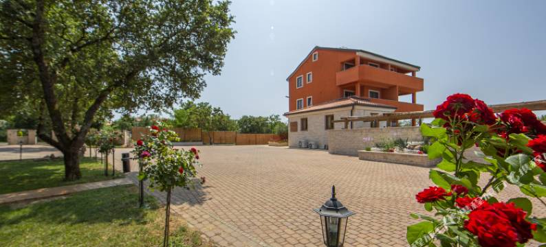 纳图拉酒店(Hotel Natura Vilanija)图片