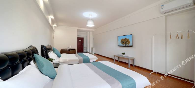 悦冠影音公寓(哈尔滨哈西高铁站万达广场店)图片