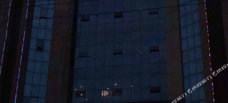 柏曼酒店(大冶青龙山公园钓鱼岛店)图片