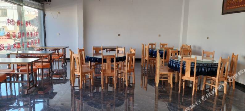 大理空港酒店・洱畔小筑(大理凤仪机场店)图片