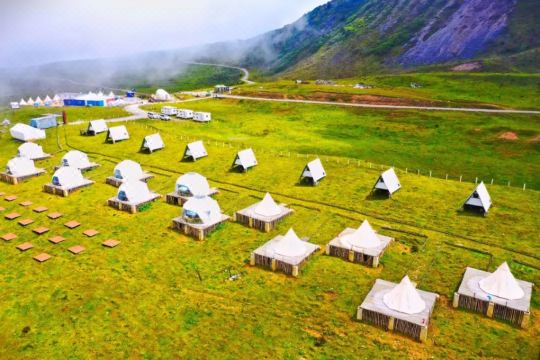 轿顶山一号营地