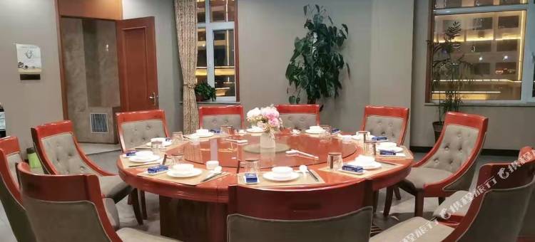 卓尼盛世大酒店图片