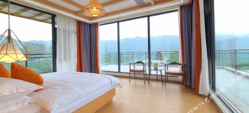 黄草岭无量秘境酒店图片