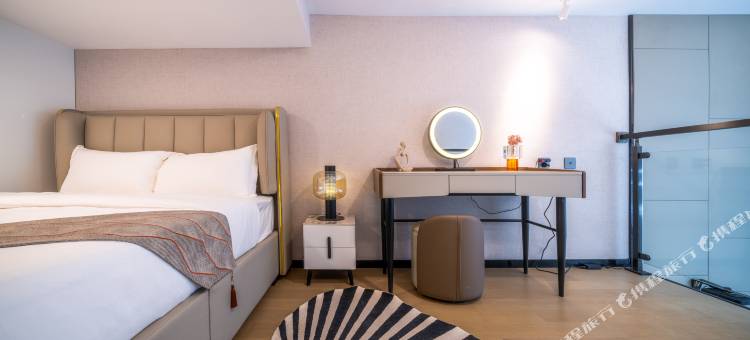 铂斯登行政公寓(深圳坂田地铁站坂田万科广场店)图片