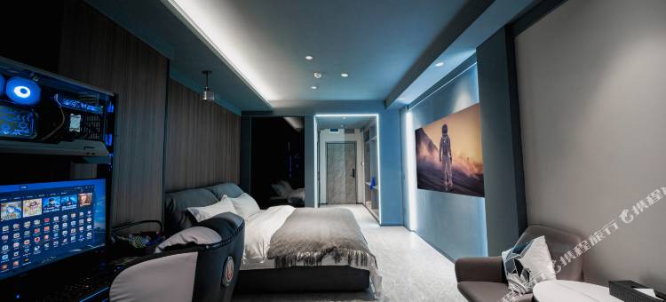 岸异·电竞酒店(林达阳光城美食街店)图片