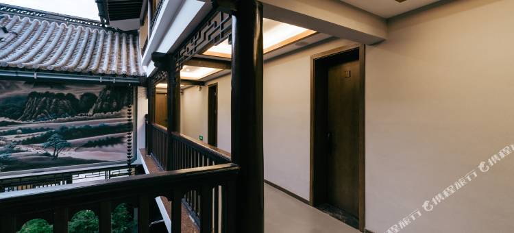 楚雄·欢住合院THE YI XANADU梵音溪舍酒店(彝人古镇景区店)图片