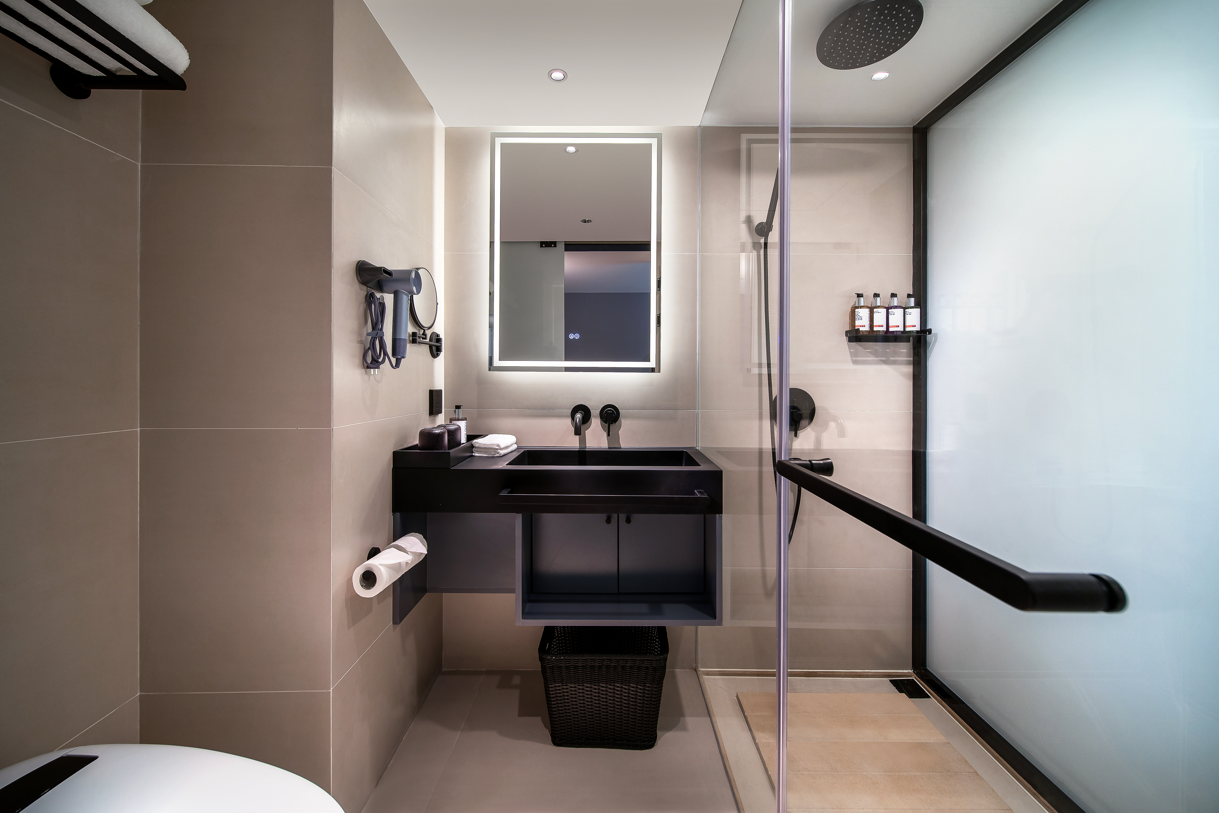 CYBO Station SSAW Shangpin Hotel Luohu ShenzhenOver view