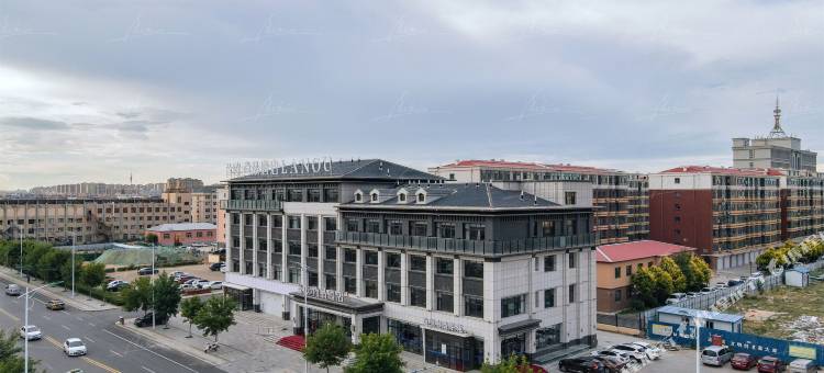 兰欧尚品酒店(市人民法院中测人事考试中心店)图片