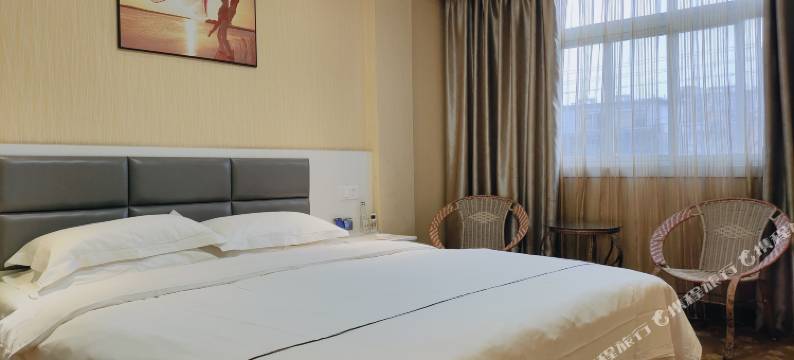 爱乐创意酒店(上蔡汽车站店)图片