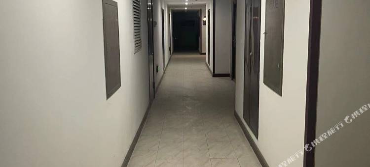 极限部落电竞民宿(兴城店)图片