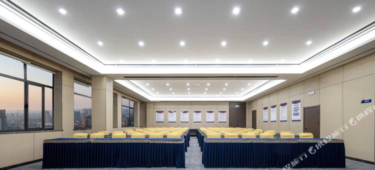 沈阳浑南区沈抚大道亚朵酒店图片