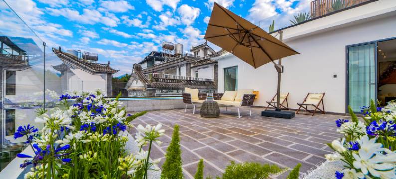 栖子归隐·见山念庭atrium丨花间形迹丨270°苍洱观景别墅图片