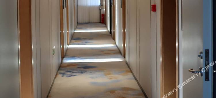 如家华驿精选酒店(镇沅河畔夜市店)图片