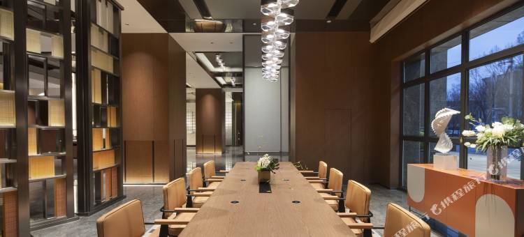 昌吉希尔顿欢朋酒店(新龙大厦店)图片