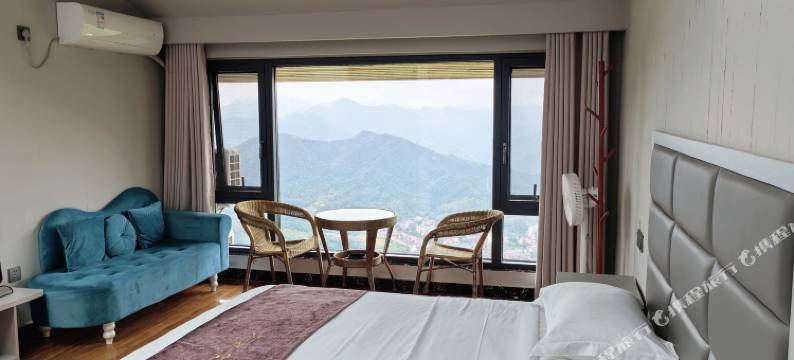 谁在秋千民宿图片