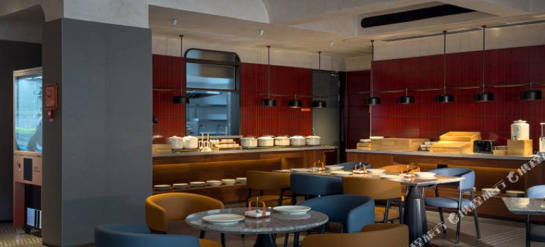 FUNGEE欢致酒店(长沙五一广场袁家岭地铁站店)图片