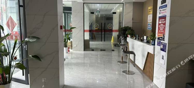 泽青酒店(上海新国际博览中心杨高南路地铁站店)图片