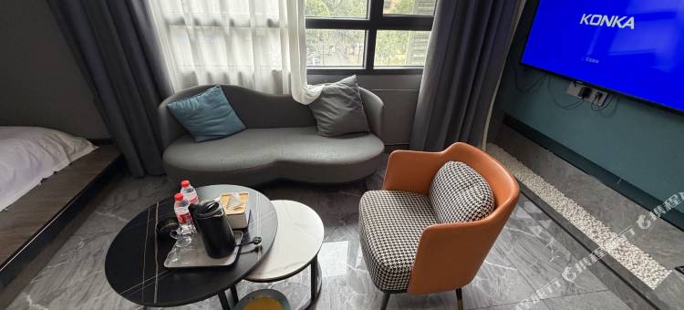 美年21°国际酒店(中南大学阳光地铁站店)图片