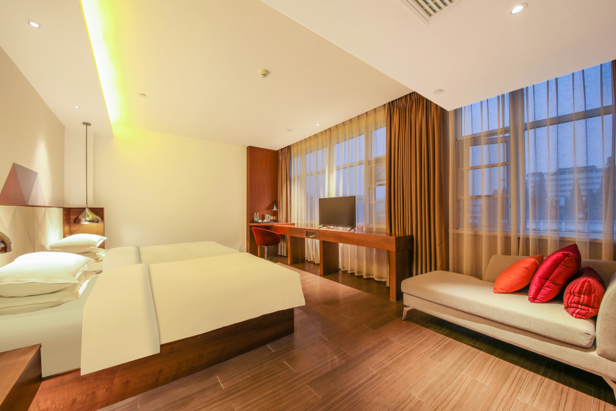 Borrman Hotel (Zhongxiang Railway Station) Hotel Overview