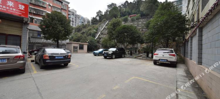 皇豪全智能轻奢酒店(郴州五岭广场店)图片