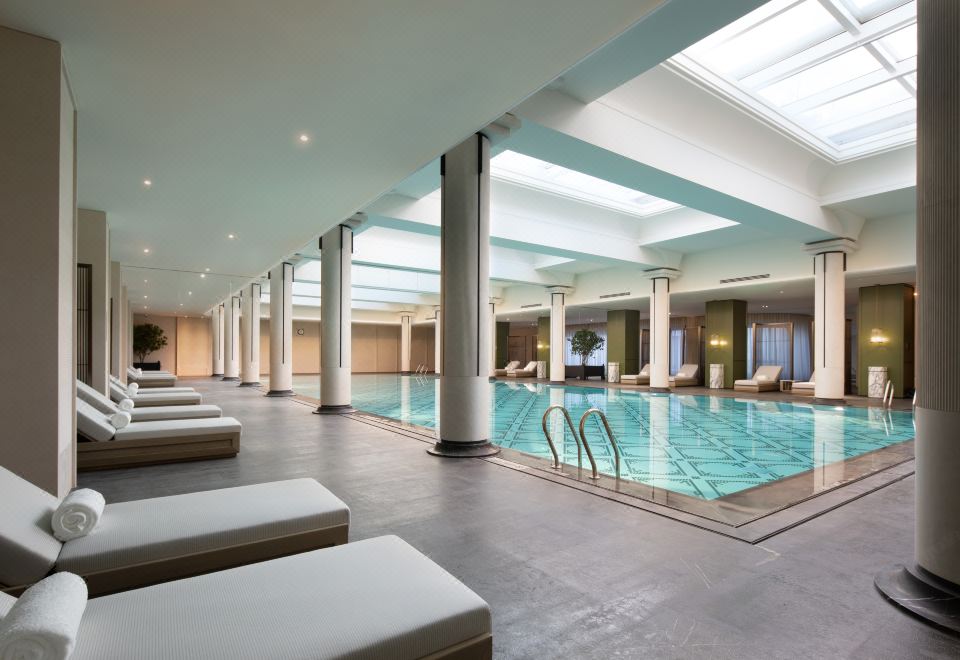 Suning Zhongshan Golf Resort Hotel Overview