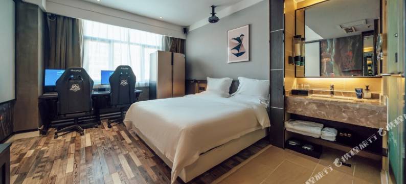 晚安江景电竞酒店(重庆解放碑店)图片