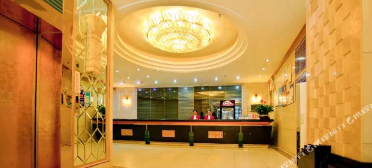 云霞酒店(湛江附属医院国贸大厦店)图片