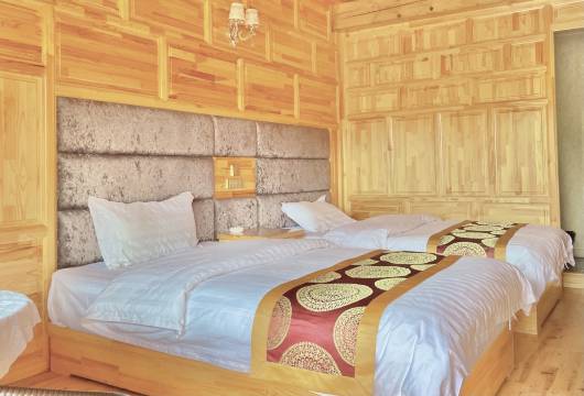 安多雪山之家民宿(扎尕那景区店)