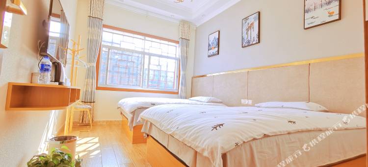 韶山毛新辉酒店(故居铜像广场店)图片