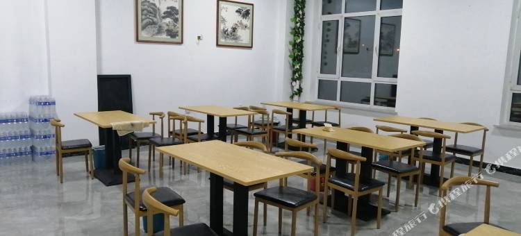 骏怡精选酒店(喀左金鼎龙湾店)图片