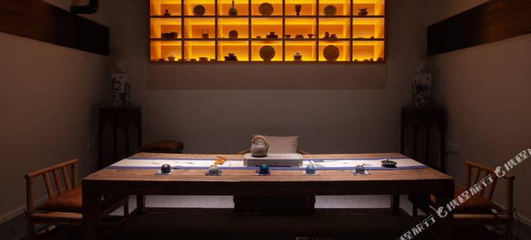 绍兴九间楼赏祊酒店(鉴湖柯岩风景区店)图片