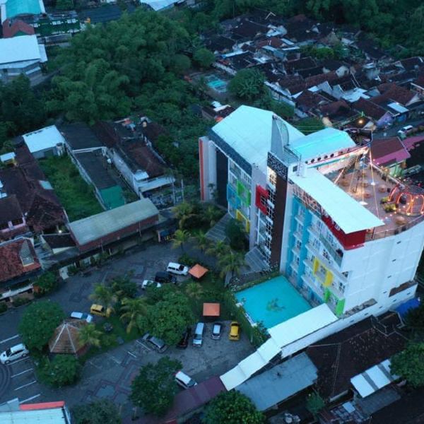 普瑞佩塔纳酒店(Puri Perdana Hotel)图片