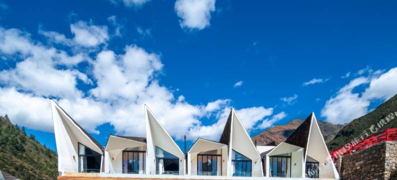 RGB雅拉野奢温泉民宿图片