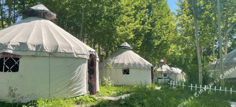 喀拉峻尘外山庄民宿图片