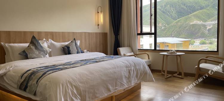 邓玛雄察大酒店图片