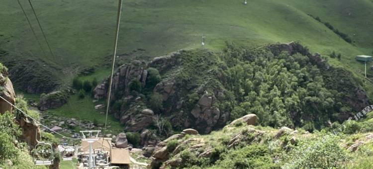 察右中旗金马鞍度假村图片