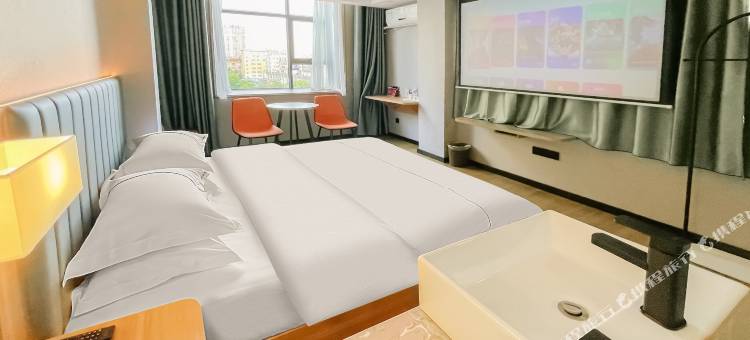 如家睿柏·云酒店(钦州湾广场店)图片