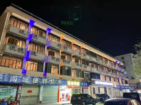 金亿假日酒店(深圳南澳第一沙滩店)预订价格,联系电话位置地址【携程酒店】