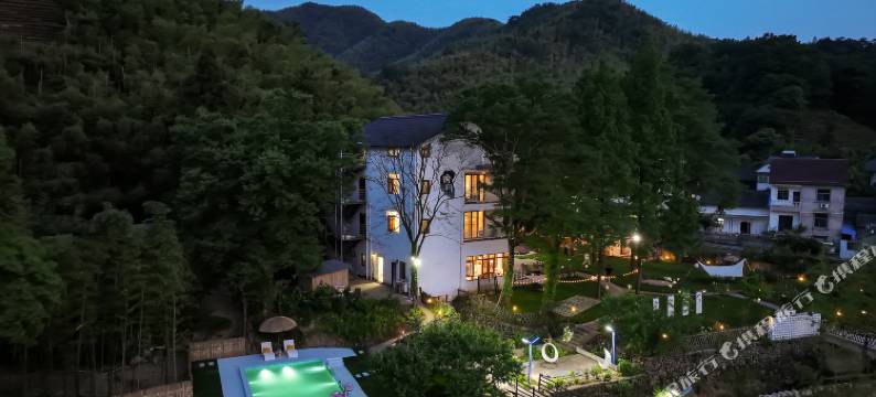 安吉榆树夏·竹林泳池·亲子溯溪·垂钓露营·山野漂流度假民宿图片
