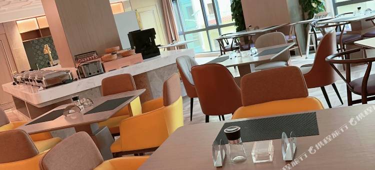 维也纳国际酒店(德宏芒市机场店)图片