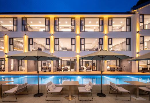 Qingcheng Mountain Chujian Mountain Hot Spring HotelHotel Overview