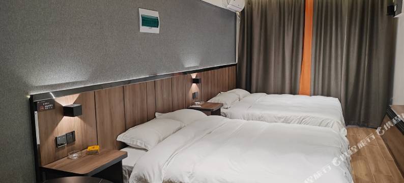 蜗居自助式情趣主题酒店(长春光华学院店)图片