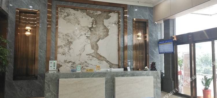 益阳嘉年假日酒店(团洲市场店)图片