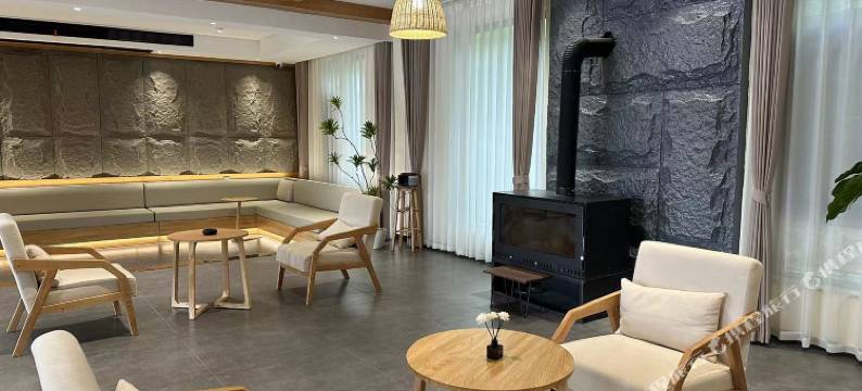 天堂寨半山度民宿(天堂寨风景区店)图片