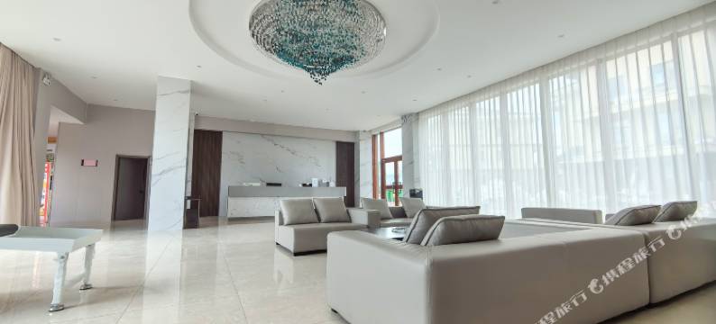 博乐云海一号酒店(赛里木湖景区东门游客中心店)图片