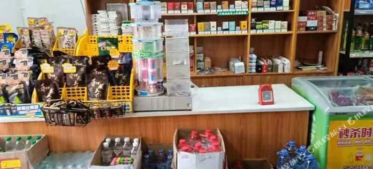 百家福民宿(张家界西站店)图片