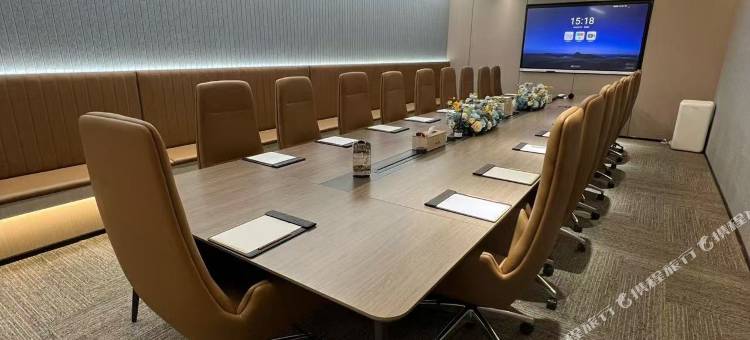 芮铂花园酒店(南三环路地铁站店)图片